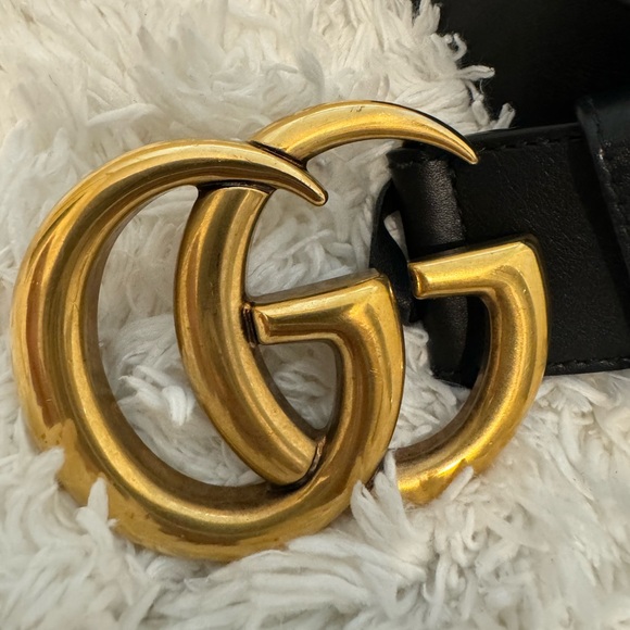 Gucci Black Leather Belt with Gold GG Buckle - Picture 5 of 8